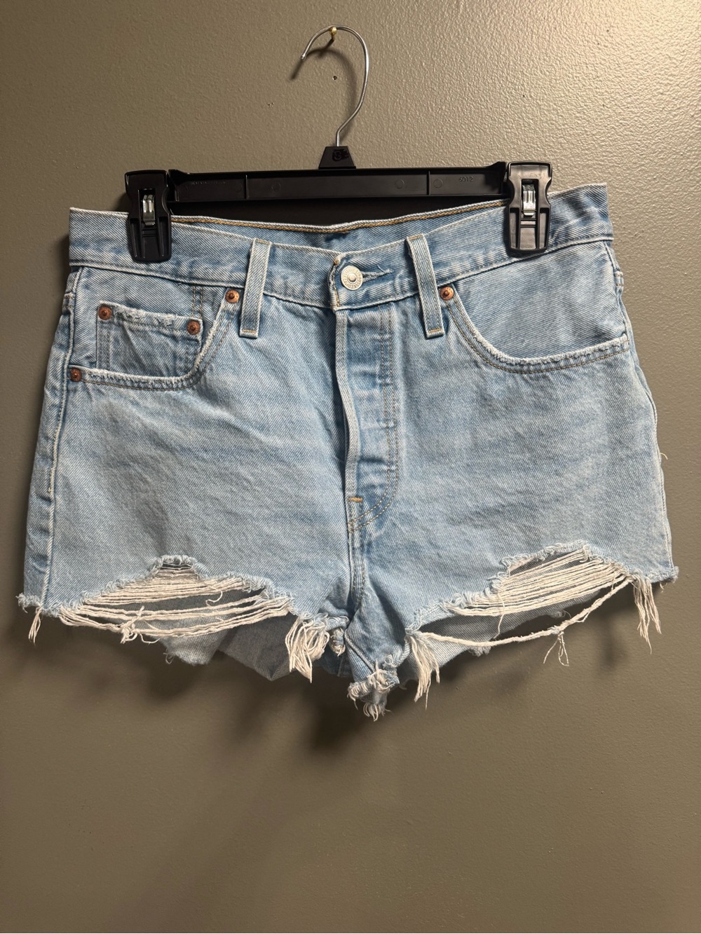 Levi's 501 “Capital E” Light Blue High-Rise Frayed Hem Denim Shorts Waist 28 - Picture 2 of 11